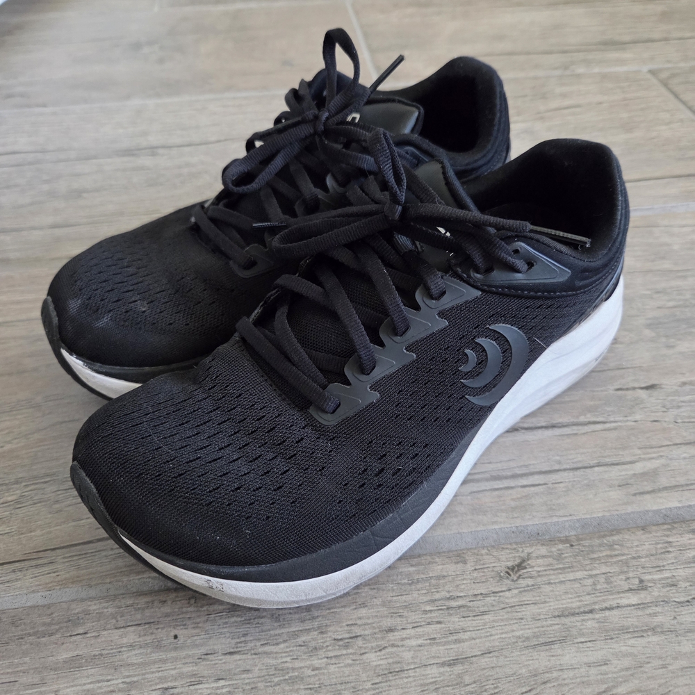 Topo Athletic Phantom 3 Running Wide Toe Box Arch Support Black Shoes Size 7.5